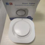 Tuya Smart WiFi/Zigbee Smoke Detector Smart Fire Alarm Progressive Sound Photoelectric Smoke Sensor Work with Tuya Zigbee Hub