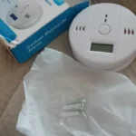 Independent CO Alarm Sensor Carbon Monoxide Alarm Detector 85dB High Sensitive Warning LCD Photoelectric Display for Home Hotel