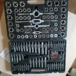 VEVOR Tap and Die Set 40PCs 60PCs 80PCs 110/116PCs Metric or SAE Standard Bearing Steel Taps and Dies Essential Threading Tool