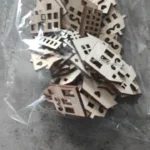 50PCS 30mm Wooden House Shaped Embellishments Hanging Ornaments Unfinished Wood Cutouts Ornaments for Christmas Crafts Decor