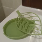 3 Colors Leaf Shape Soap Holder Non Slip Soap Box Toilet Shower Tray Draining Rack Bathroom Gadgets Soap Dish Soap Tray Holder